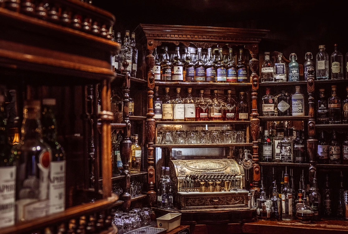 Large_WhiskyattheGeorge.webp