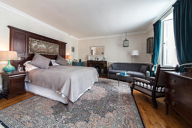 Room12_9975.jpg