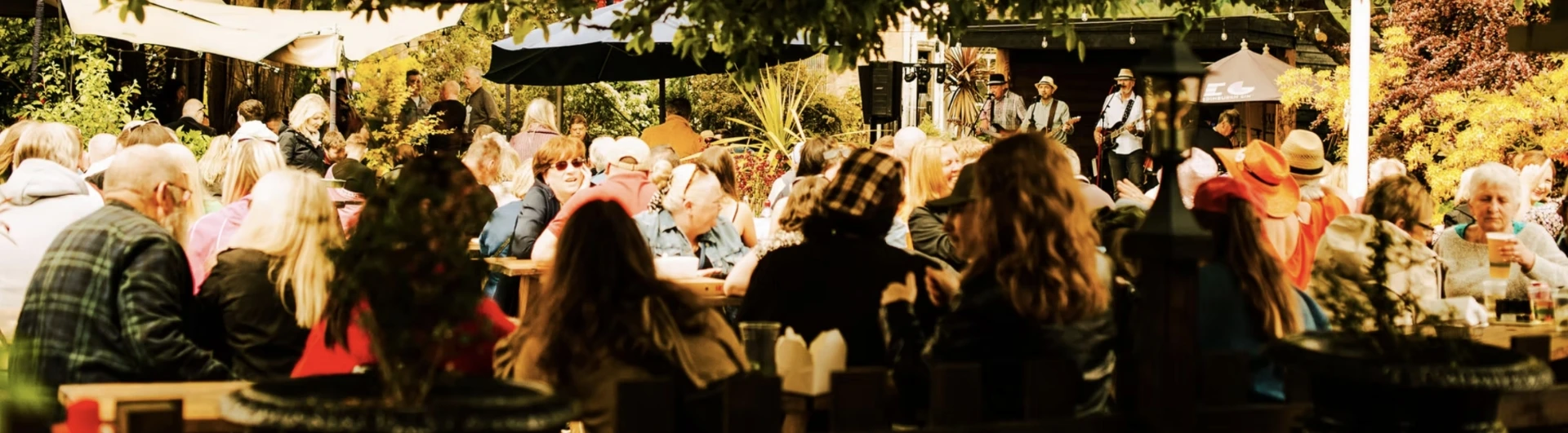 Guests at The George